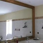 Clos De Bellevue Bed & Breakfast