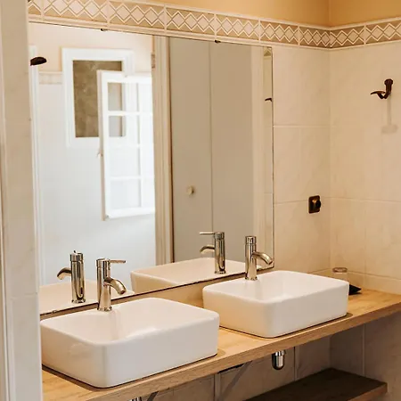 Le Clos De Bellevue Bed & Breakfast Mortagne-sur-Gironde
